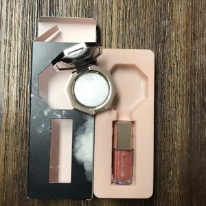 fenty lip gloss and highlight set